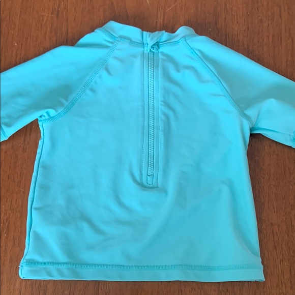 😊FREE😊 Joe Fresh Rash guard 12-18m - Picture 4 of 4